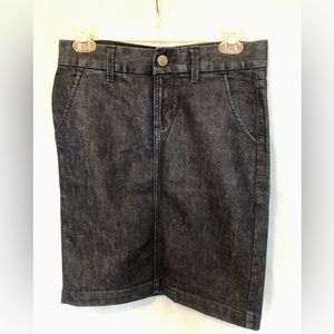 Banana Republic Jean Skirt. Great for year round wear!